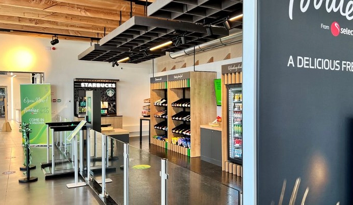 터치스크린이 있는 자동화 매장