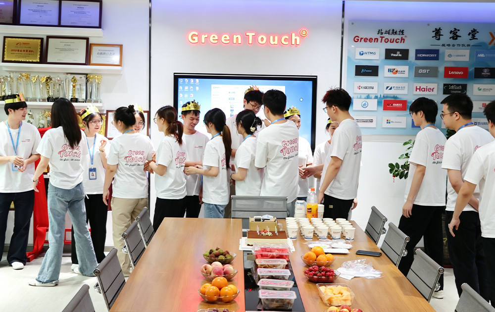 마음이 따뜻해지는 축하 행사! GreenTouch, 즐거운 5월 직원 생일 파티 개최